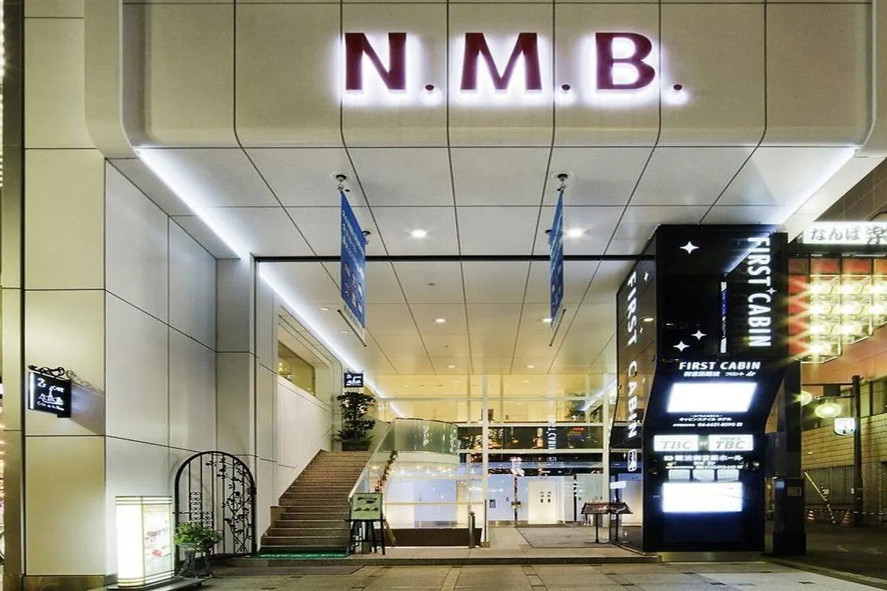First Cabin Midosuji Namba Osaka 3*,